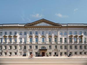 stradom house autograph collection