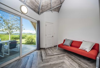studio 01 lake sumner