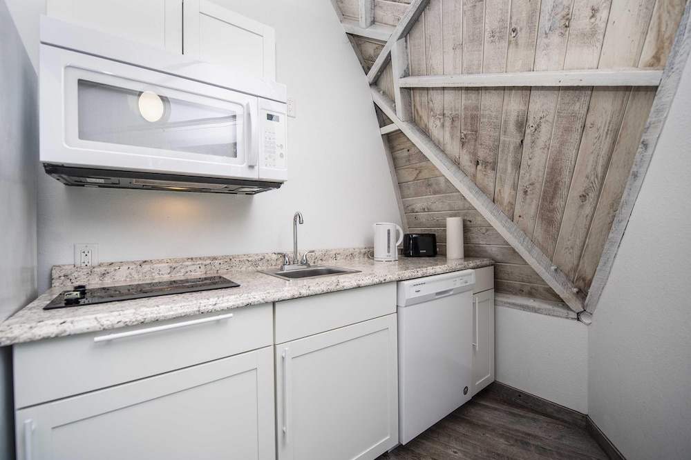 studio 01 lake sumner