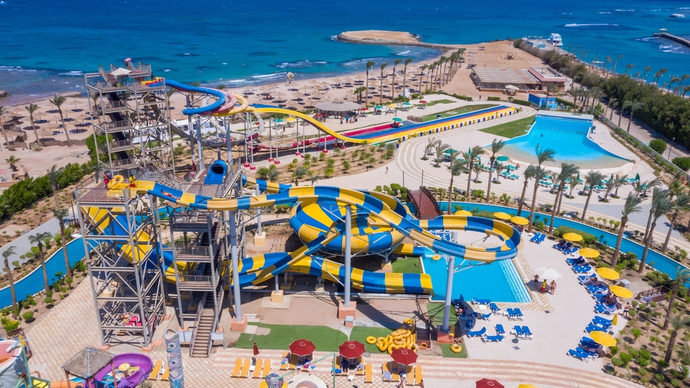 blend club aqua resort