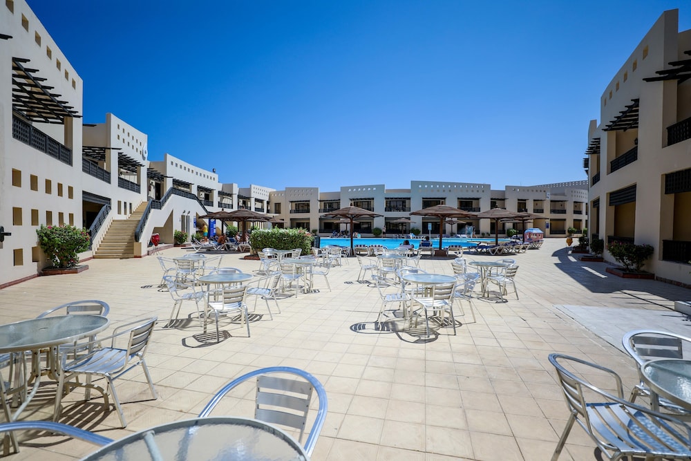 blend club aqua resort