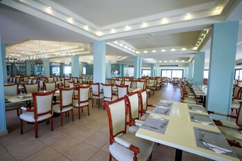 blend club aqua resort