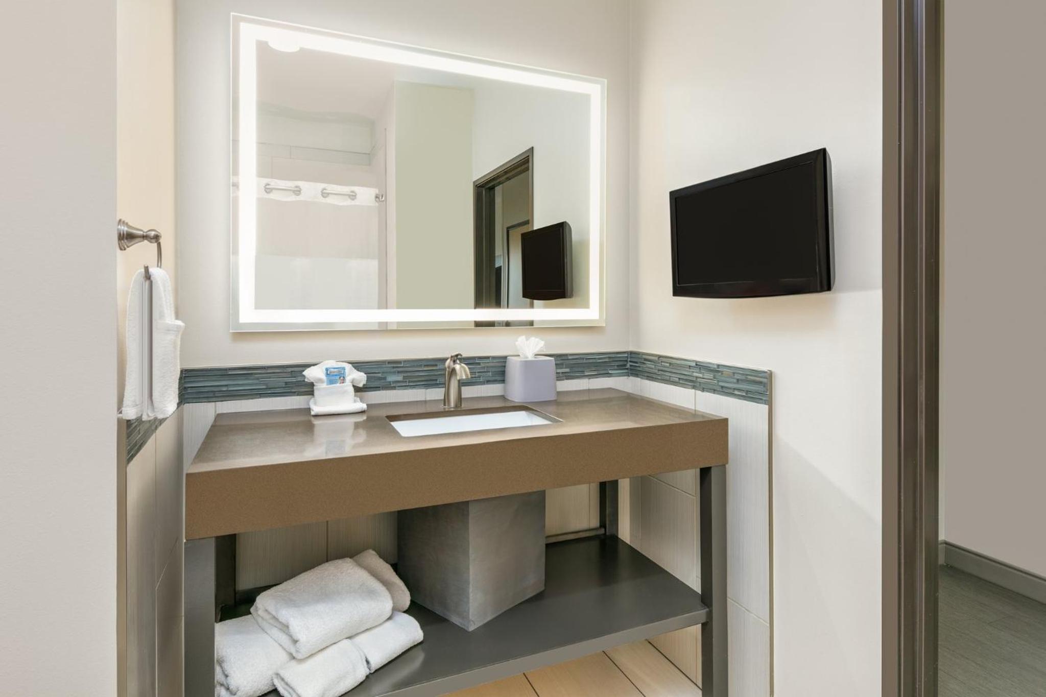 holiday inn express and suites amarillo west by ihg