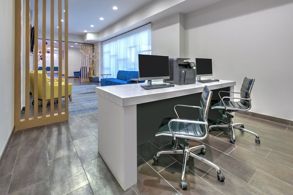 holiday inn express and suites amarillo west by ihg