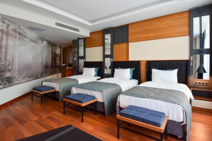 expoist hotel