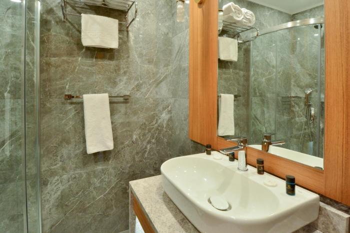 expoist hotel