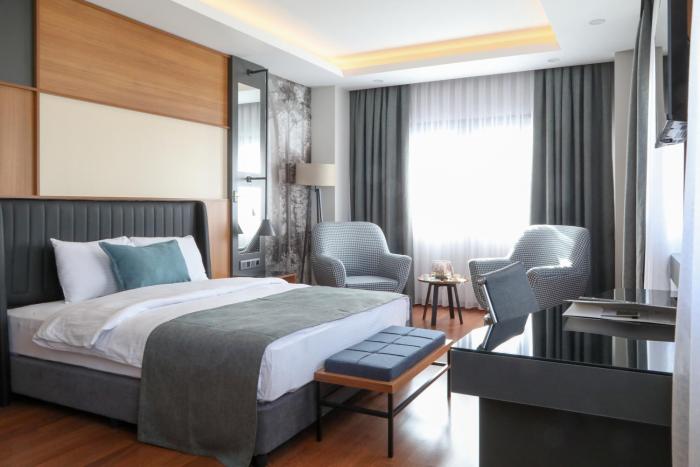 expoist hotel