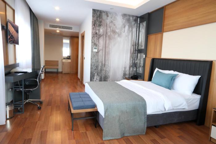 expoist hotel