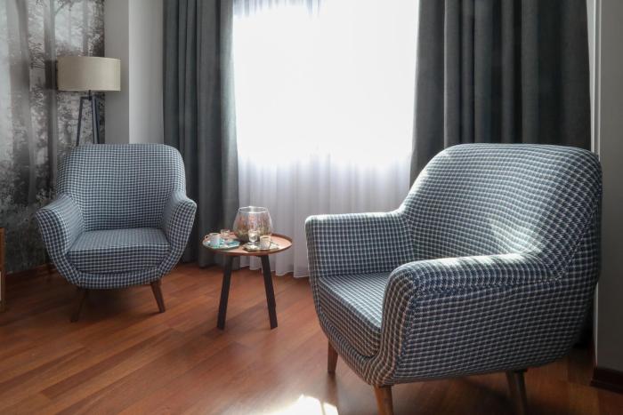 expoist hotel