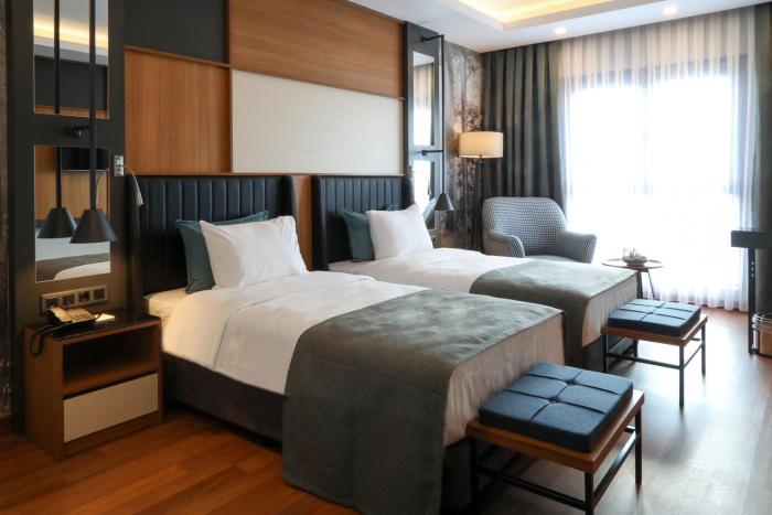 expoist hotel