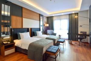 expoist hotel