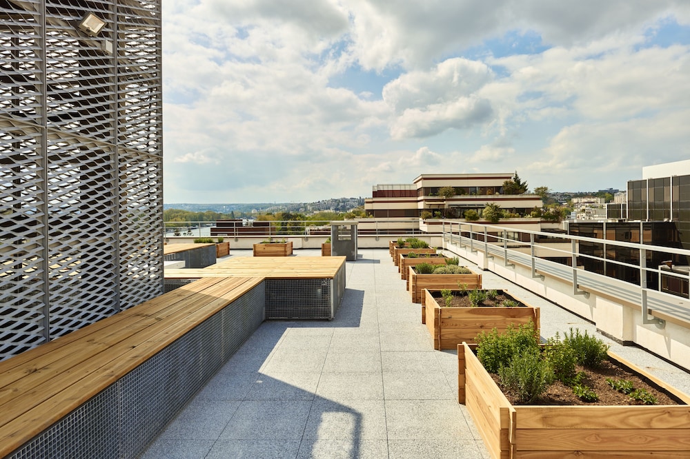 suresnes