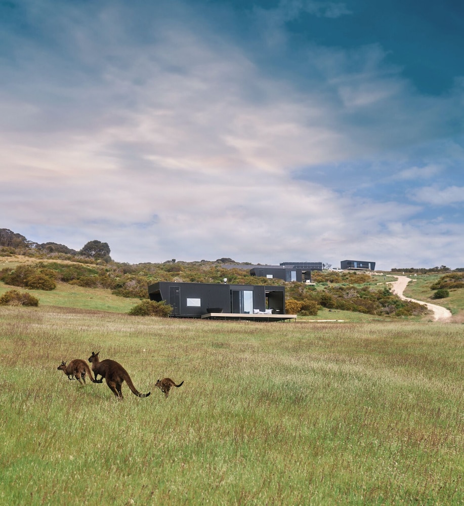 cabn kangaroo island ocean view private off grid luxury accommodation
