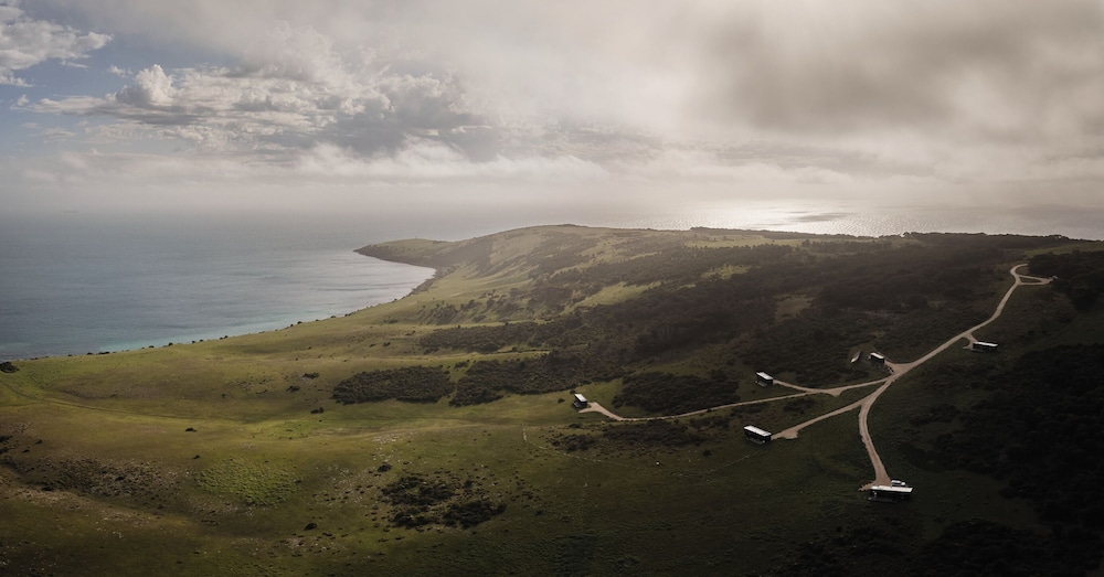 cabn kangaroo island ocean view private off grid luxury accommodation