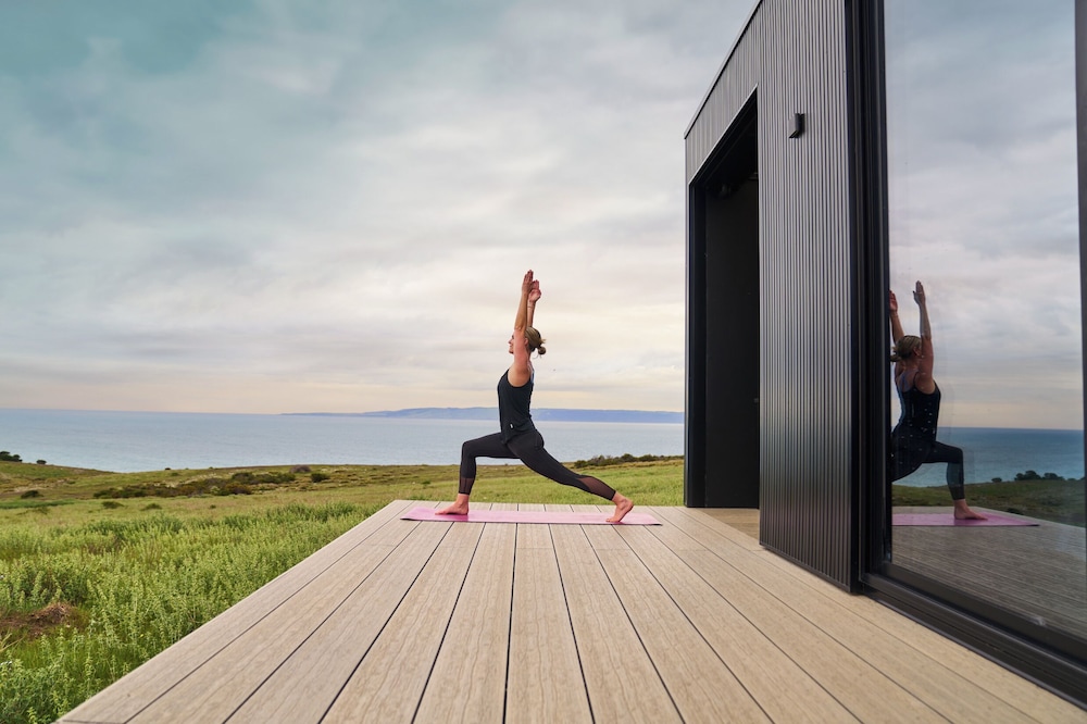 cabn kangaroo island ocean view private off grid luxury accommodation