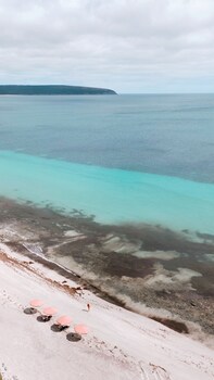 cabn kangaroo island ocean view private off grid luxury accommodation