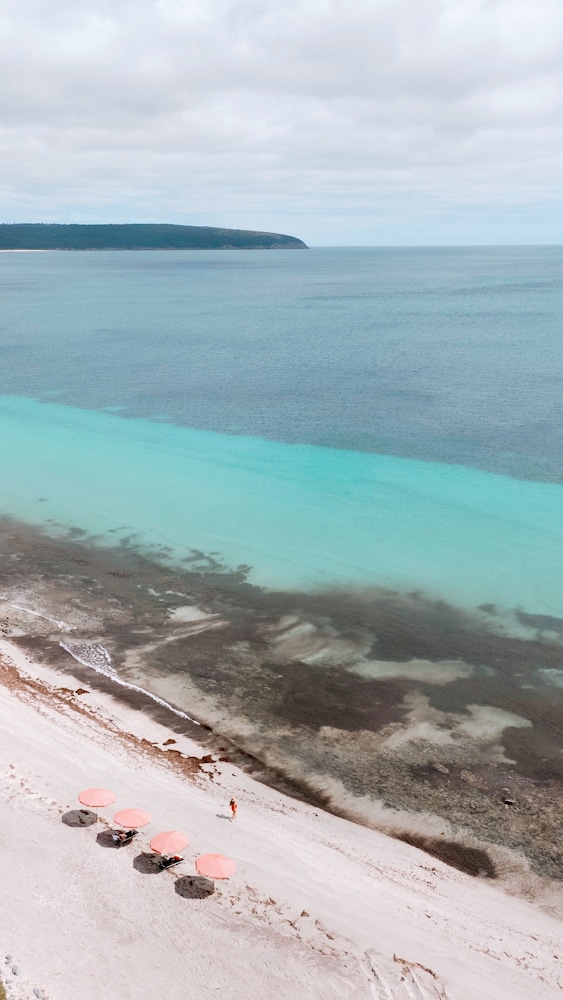 cabn kangaroo island ocean view private off grid luxury accommodation