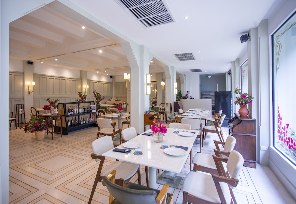 thomas bangkok hotel