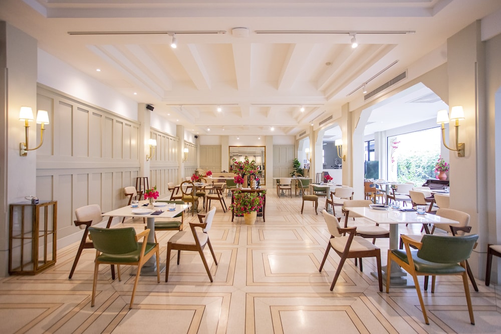 thomas bangkok hotel