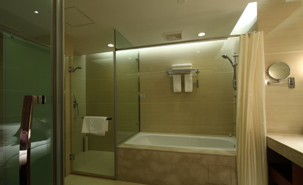 wuhan tianchimel hotel