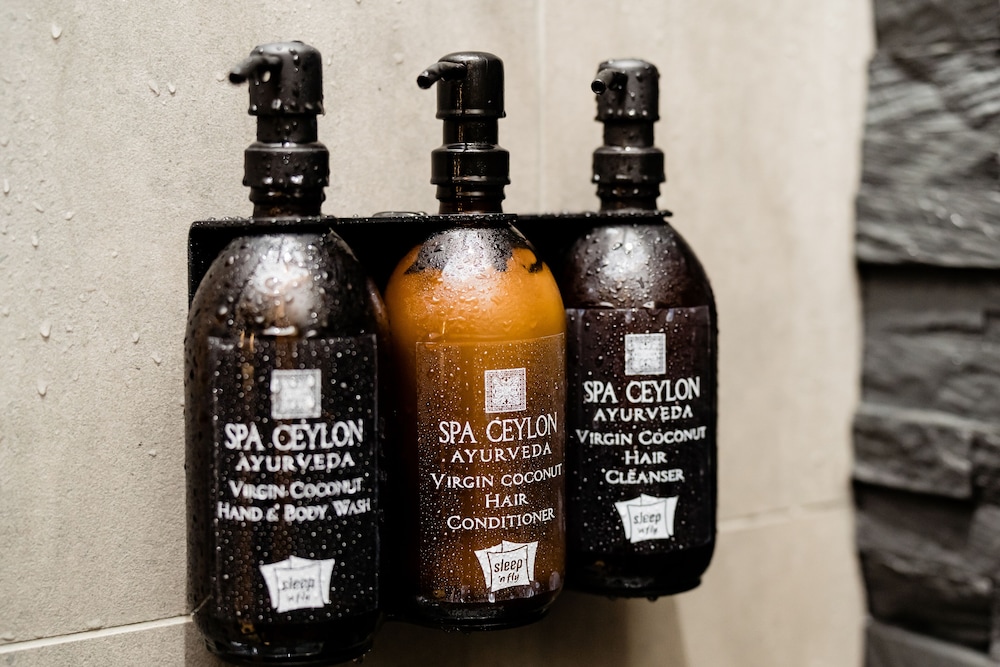 sleep n fly sleep lounge and showers north node transit only