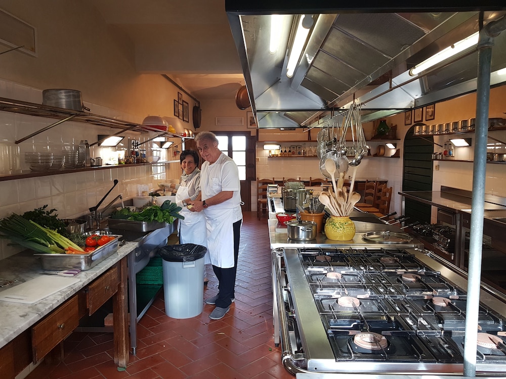 villa delia hotel and cooking school