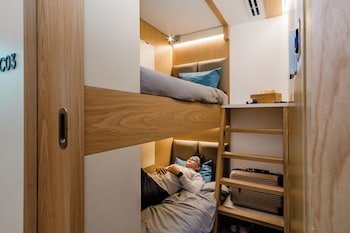 sleep n fly sleep lounge and showers b gates terminal 3 transit only