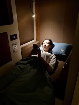 sleep n fly sleep lounge and showers b gates terminal 3 transit only