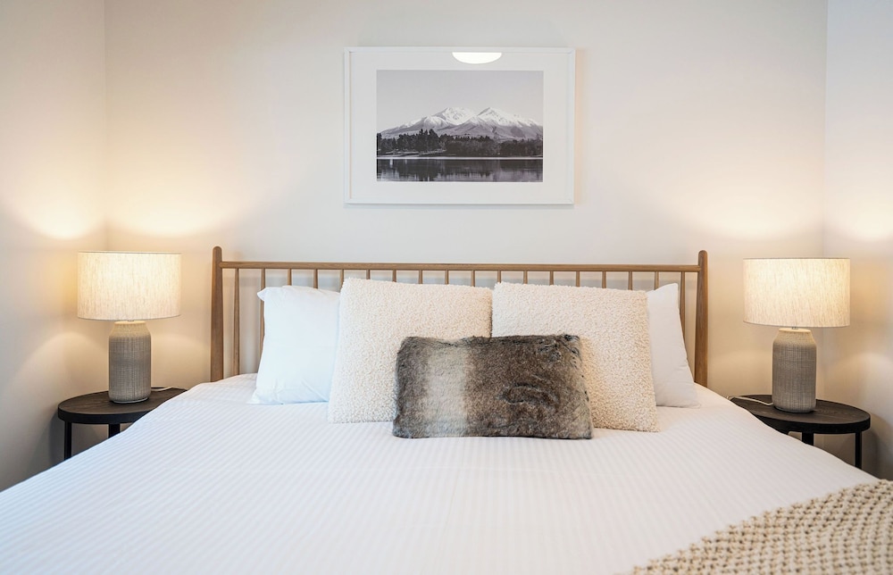 qs hideaway by revelstoke vacations