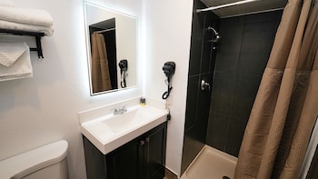 seaside inn and suites