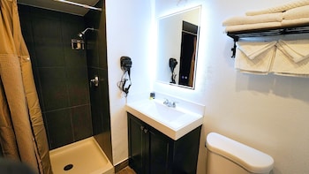 seaside inn and suites