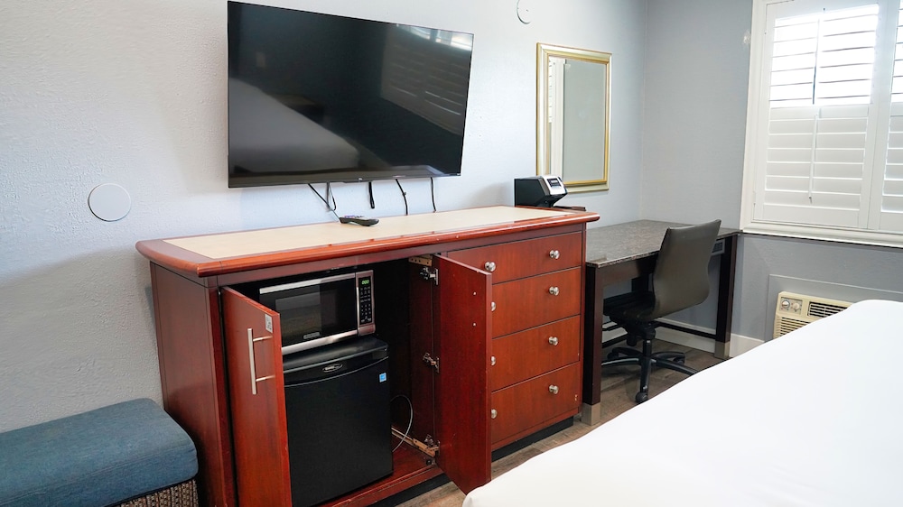 seaside inn and suites