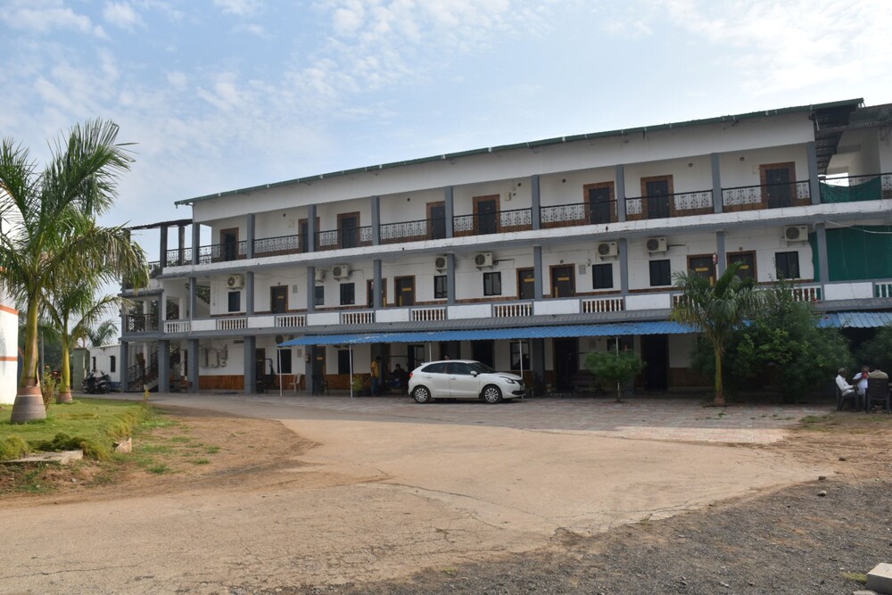 vasant vihar resort