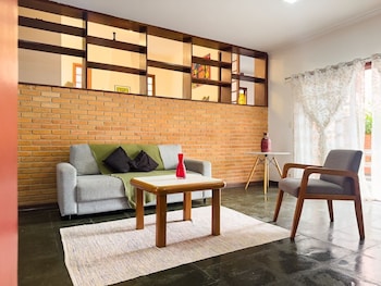 refugio com piscina e churrasqueira