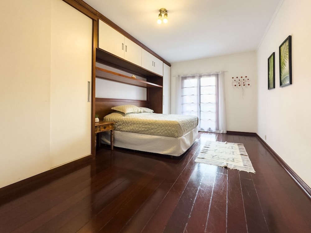 refugio com piscina e churrasqueira