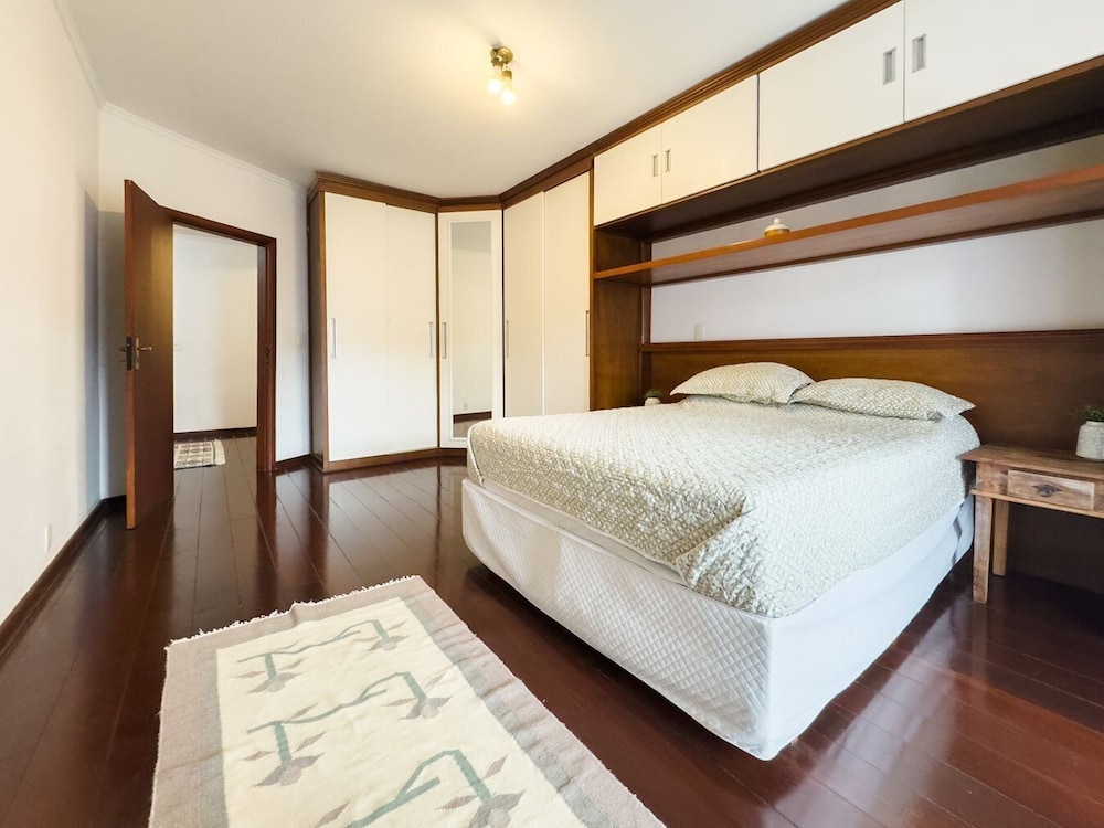 refugio com piscina e churrasqueira