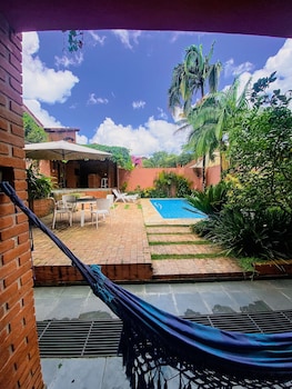 refugio com piscina e churrasqueira