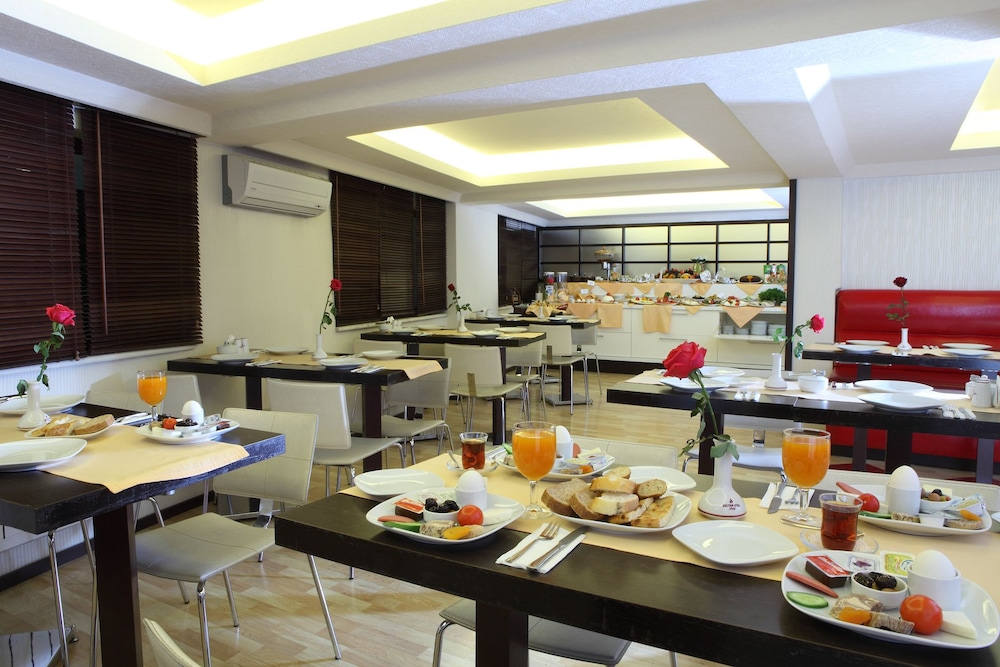 sultan hotel restaurant