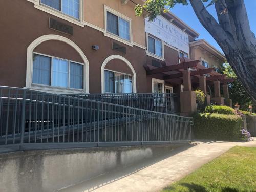 holiday inn express and suites mountain view