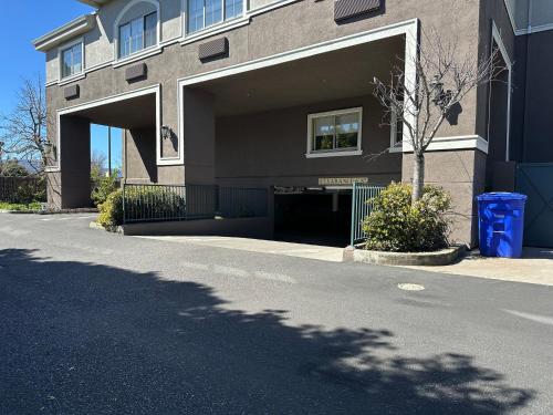 holiday inn express and suites mountain view