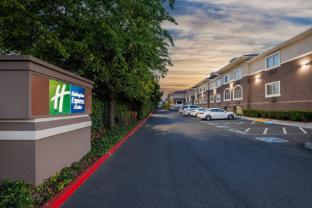 holiday inn express and suites mountain view
