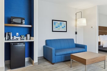 holiday inn express and suites mountain view