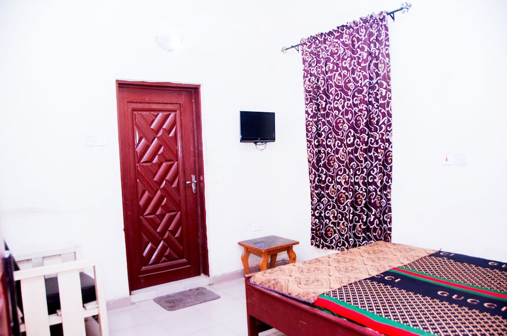 zenmof royal guest house