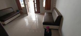 oyo 92243 fanilly guest house marabahan