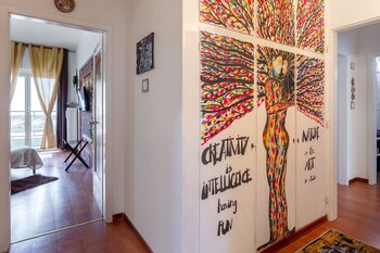 lodge and art