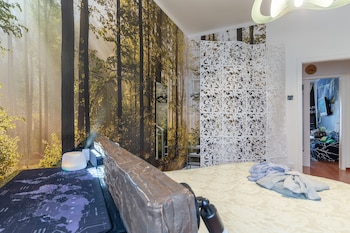 lodge and art