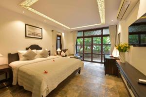 hoi an ancient house resort and spa