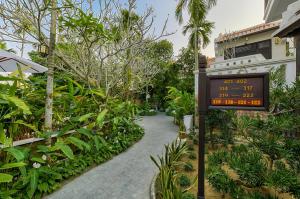 hoi an ancient house resort and spa