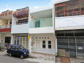 spot on 90780 gang tengah homestay syaria