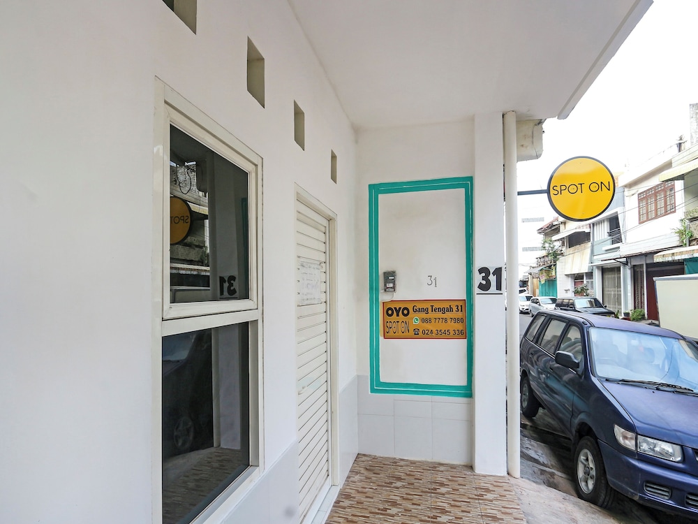 spot on 90780 gang tengah homestay syaria